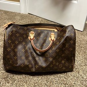 LOUIS VUITTON- Speedy size 40.